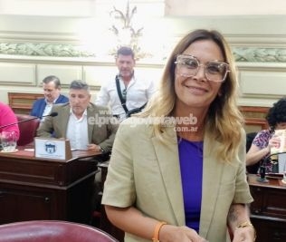 Amalia Granata propone una ley para incorporar alertas éticas y pedagógicas en chatbots institucionales