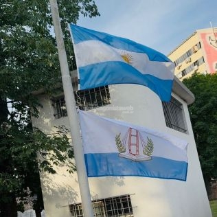 Santa Fe izó por primera vez su bandera en la celebración de sus 452 años