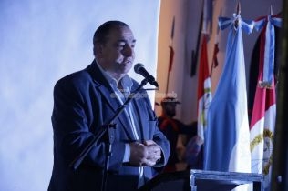 ''Una Santa Fe invencible mira al futuro'', destacó Poletti en el homenaje al Brigadier