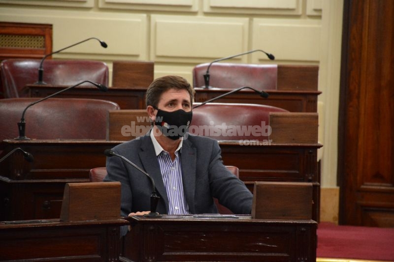 Ley de Transporte Automotor de Pasajeros en la agenda senatorial por impulso de Rubén Pirola