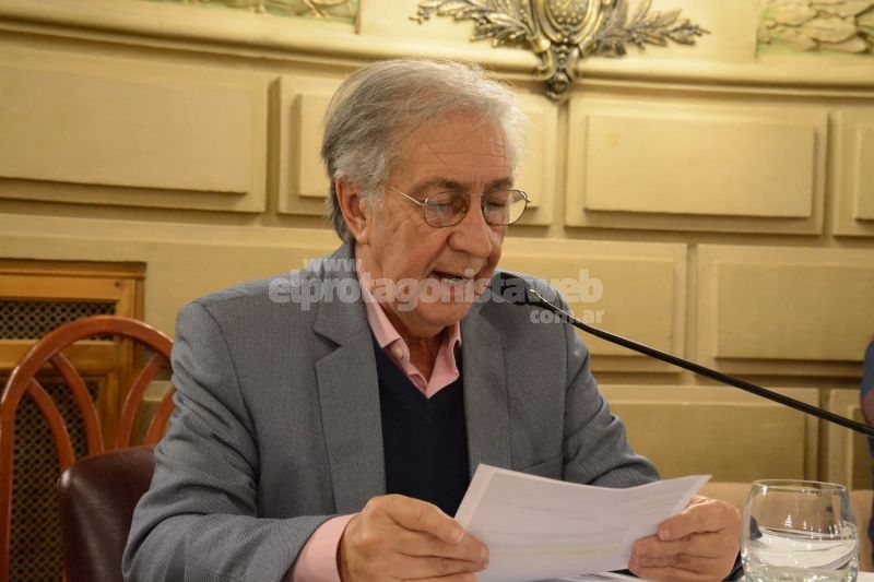 Escuela de Oficiales y de Suboficiales de Policía y dos escalas jerárquicas para el personal policial con preferencia en el Senado
