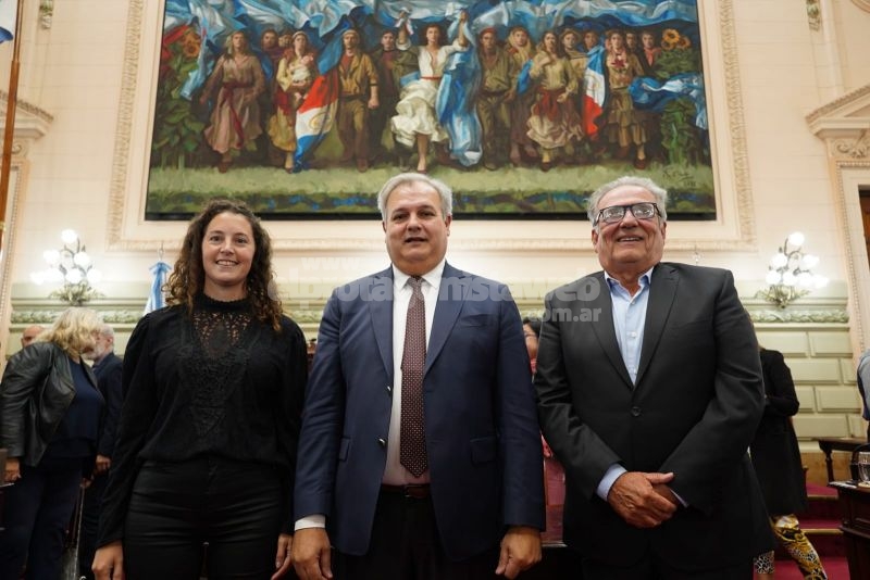La Cámara de Diputadas y Diputados de la Provincia de Santa Fe, en sesión preparatoria, ratificaría su Mesa Directiva