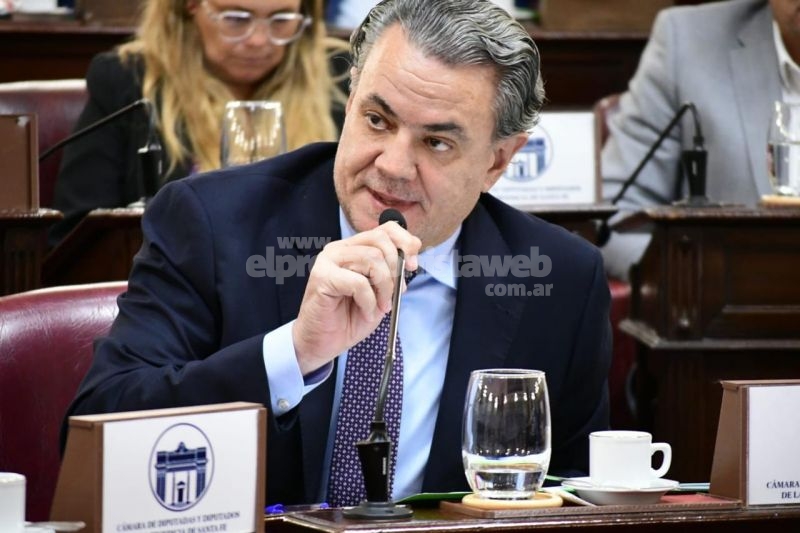 Galassi propone reconocer a los policías que actuaron ante los incidentes producidos en la Legislatura