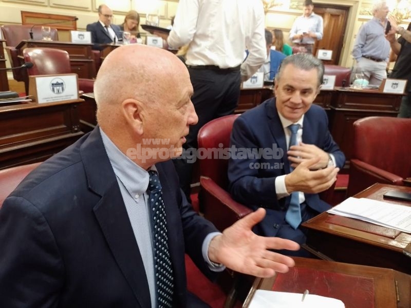 Para Rubén Galassi y Antonio Bonfatti, “la seguridad privada requiere de un marco legal y del control estatal”