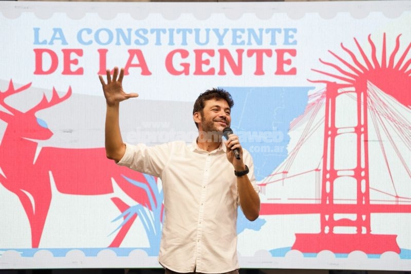 Monteverde en Santa Fe: ''Los que dividen le hacen el juego a Milei y a Pullaro''