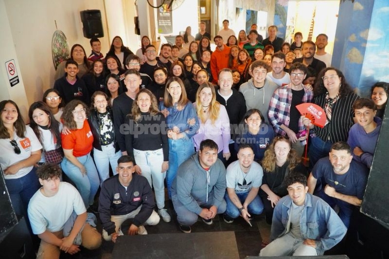 Las juventudes exigen protagonismo en la nueva Constitución