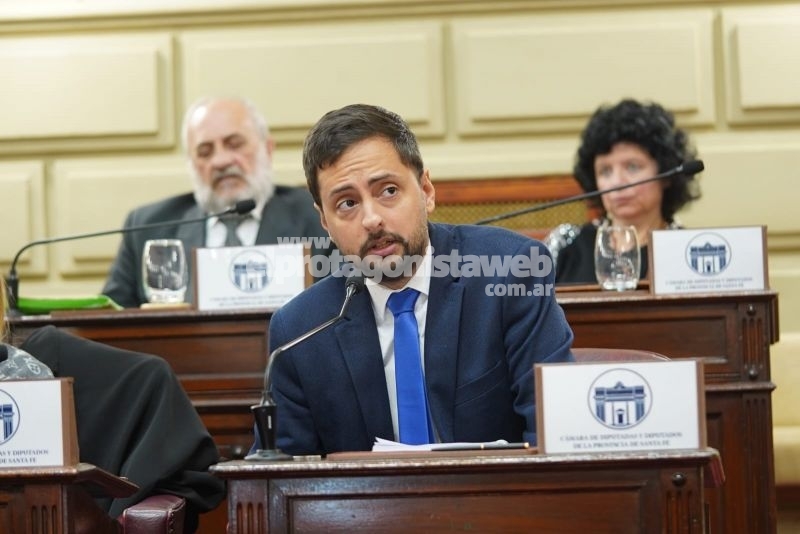 Emiliano Peralta quiere esclarecer el impacto fiscal del “Aporte Solidario” creado por Ley Nº 14.283 sobre “descuento de haberes jubilatorios”