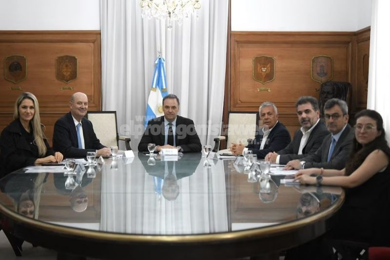 Reforma laboral: el Gobierno confirmó el texto definitivo y avanza con cambios en vacaciones, indemnizaciones, banco de horas y regímenes especiales